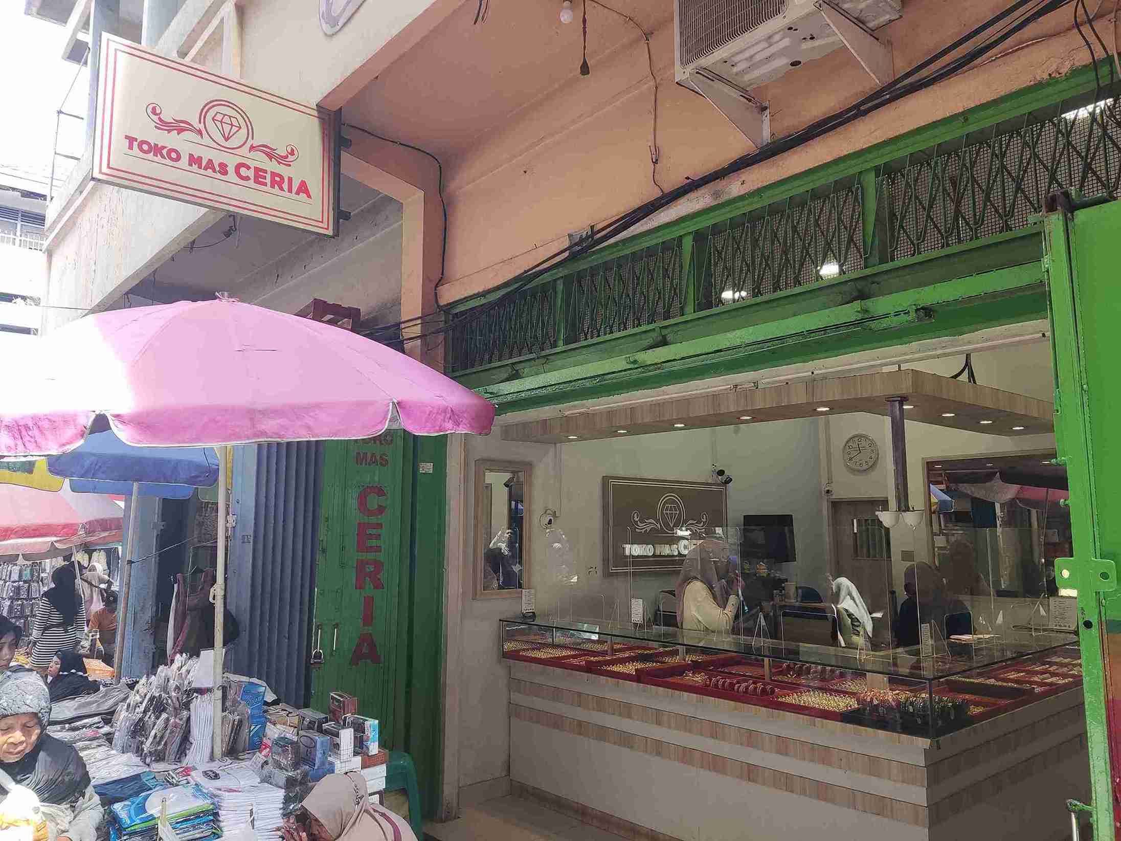 Harga Emas 24 Karat di Bandar Lampung Turun, Kini Rp1.690.000 per Gram