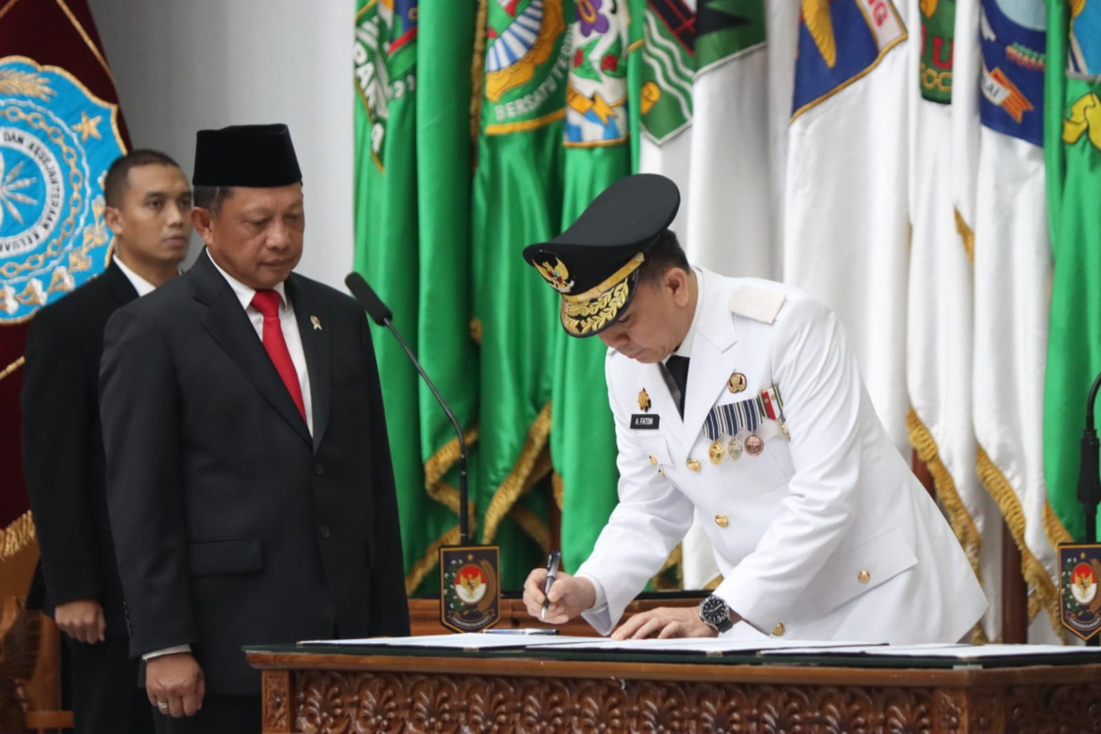 Pj Gubernur Papua Agus Fatoni Tancap Gas Kumpulkan Kepala OPD