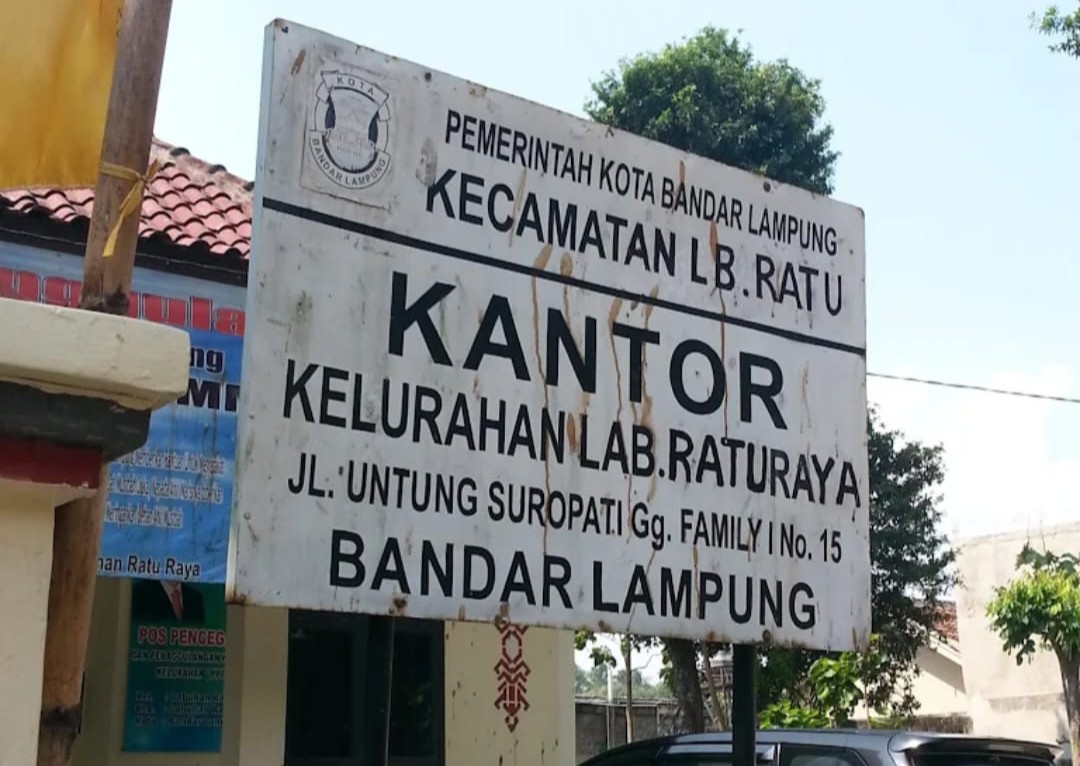 Kelurahan Labuhan Ratu Raya Kunjungin Penyandang Disabilitas