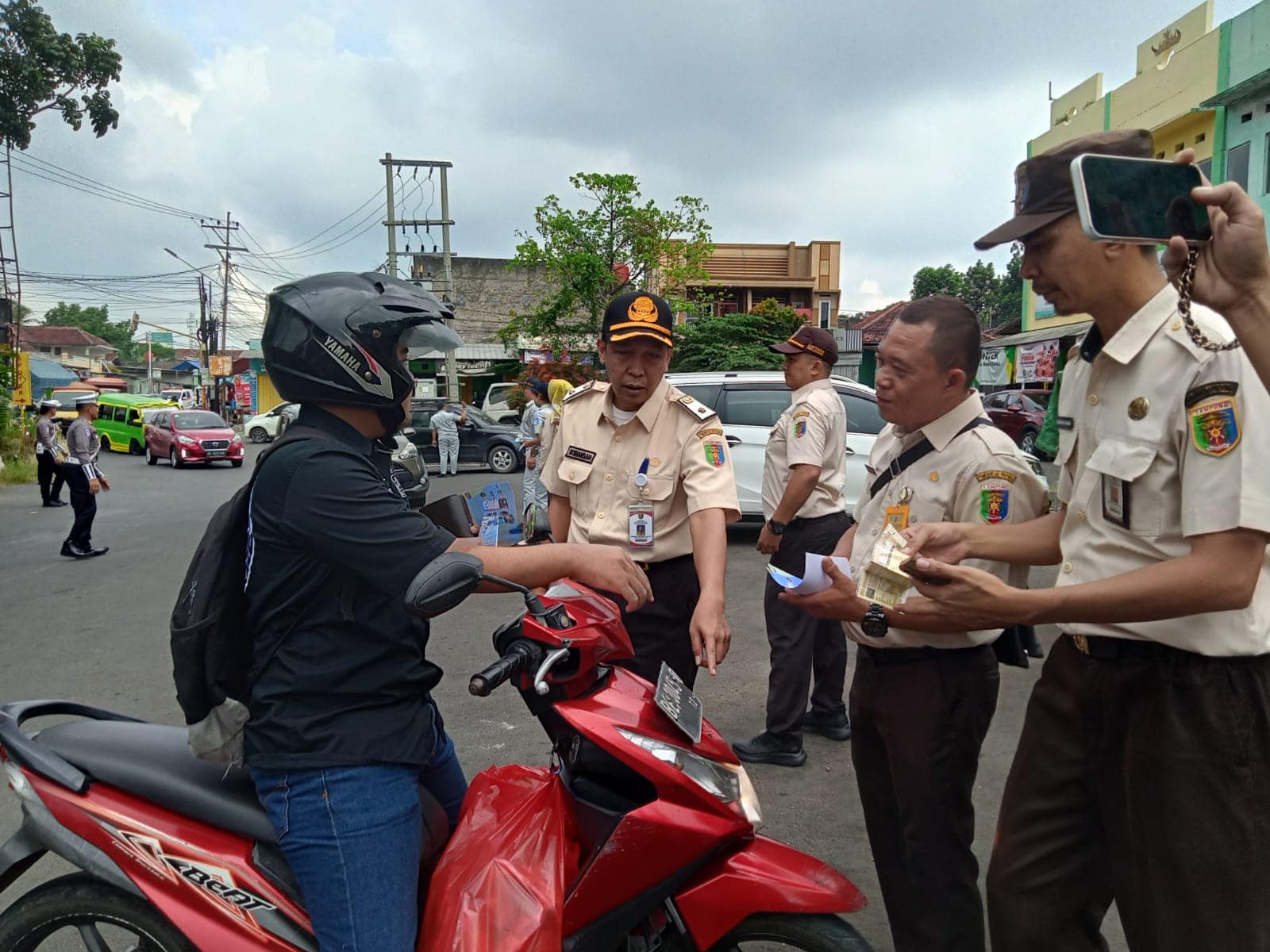 Samsat Wilayah 1 Rajabasa Gelar Razia Gabungan Tertib Kendaraan Bermotor Tahun 2025 di Dua Titik