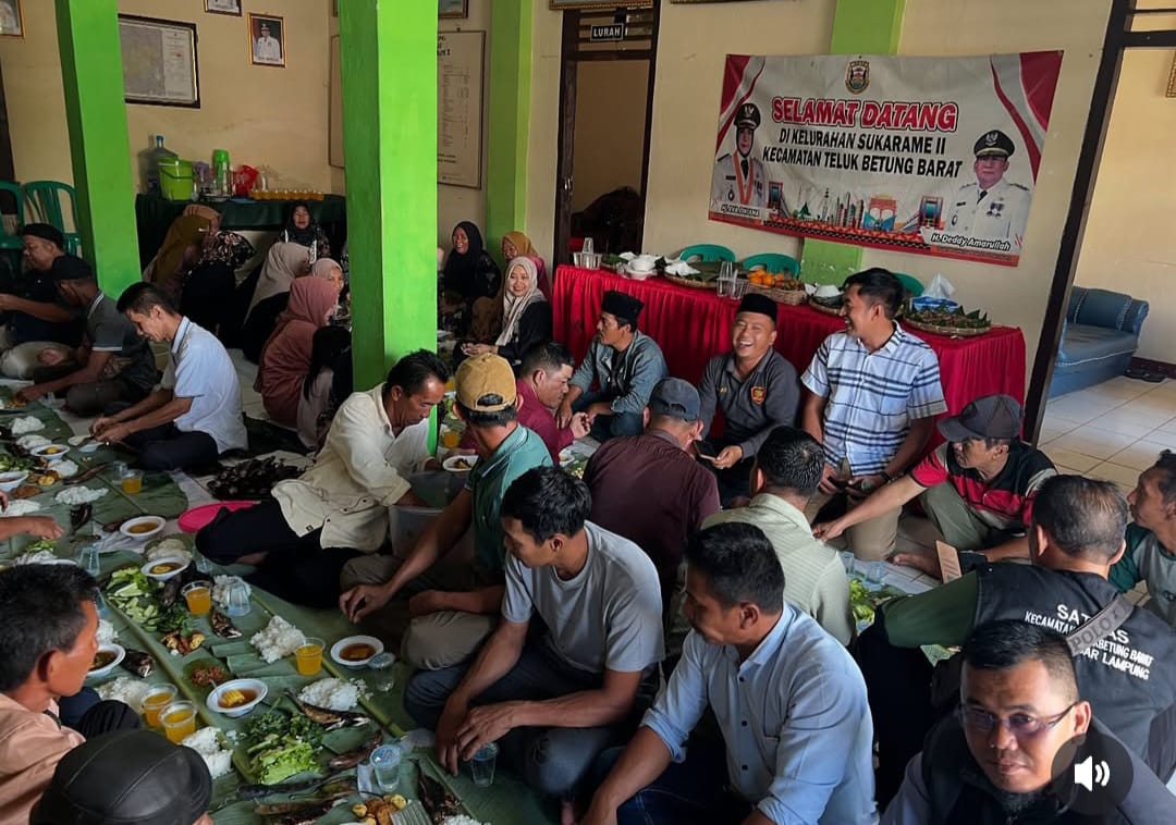 Pererat Kekompakan, Kelurahan Sukarame II Gelar Makan Bersama