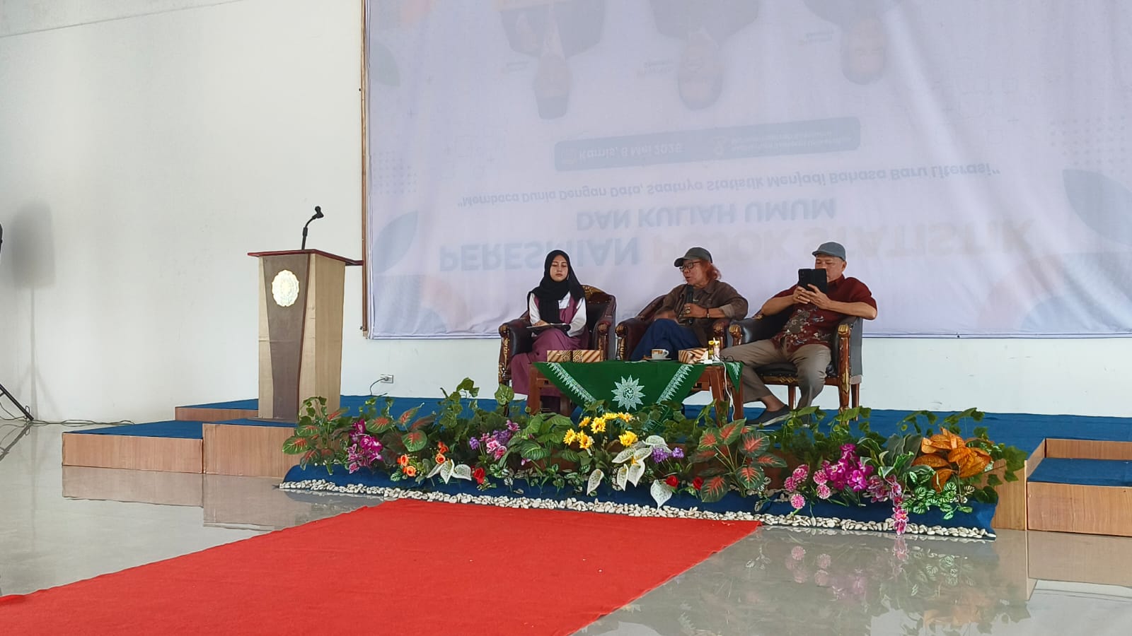 Isbedy Isi Sastra di UMKO Lampung Utara: Proses Kreatif dan Regenerasi