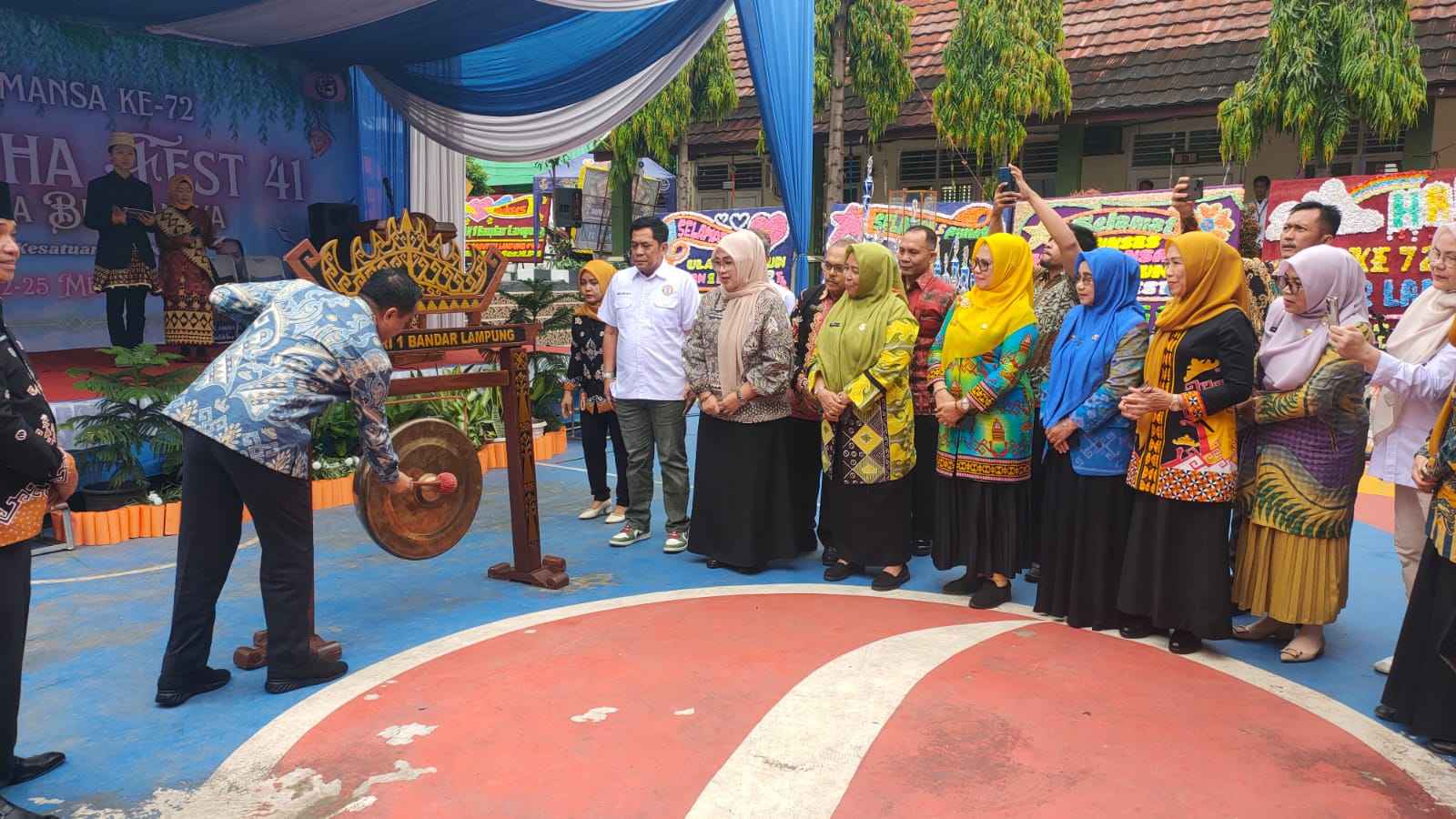 Semarak Milad ke-72 SMAN 1 Bandar Lampung, Ajang Reuni Lintas Generasi