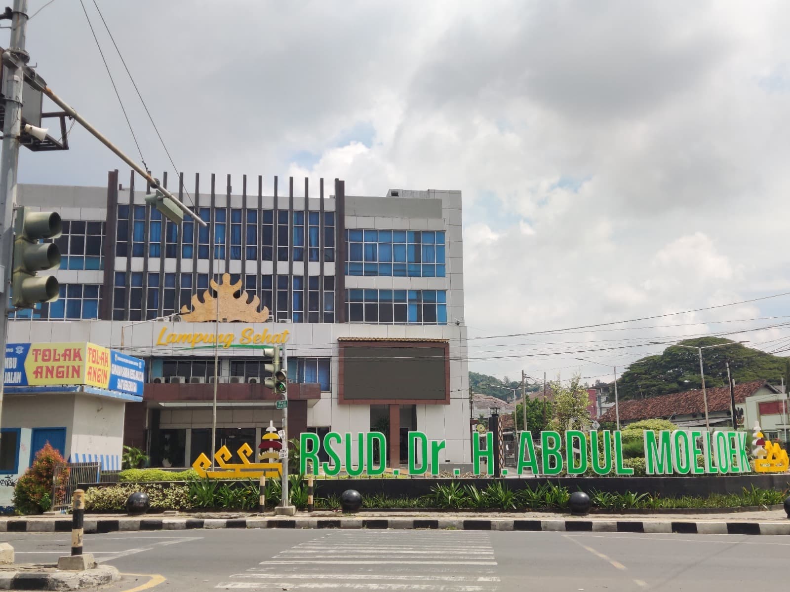 RSUDAM Foya-foya, Acuhkan Inpres Prabowo