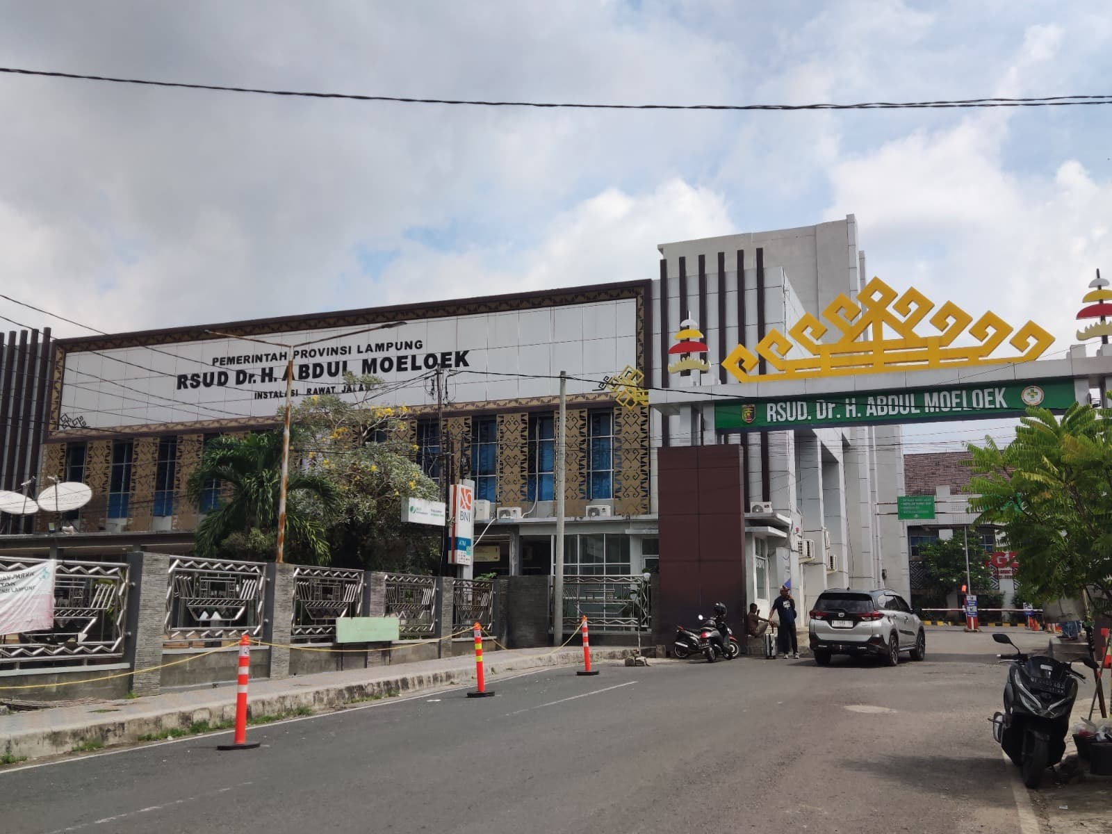 Ruang Terapi Medik Sukses Hamburkan Anggaran Miliaran