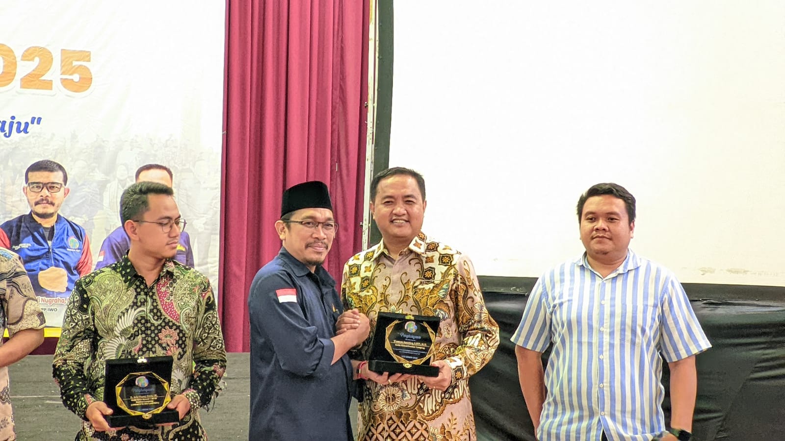 Thomas Amirico Raih IWO Award 2025, Dedikasi Majukan Pendidikan Lampung