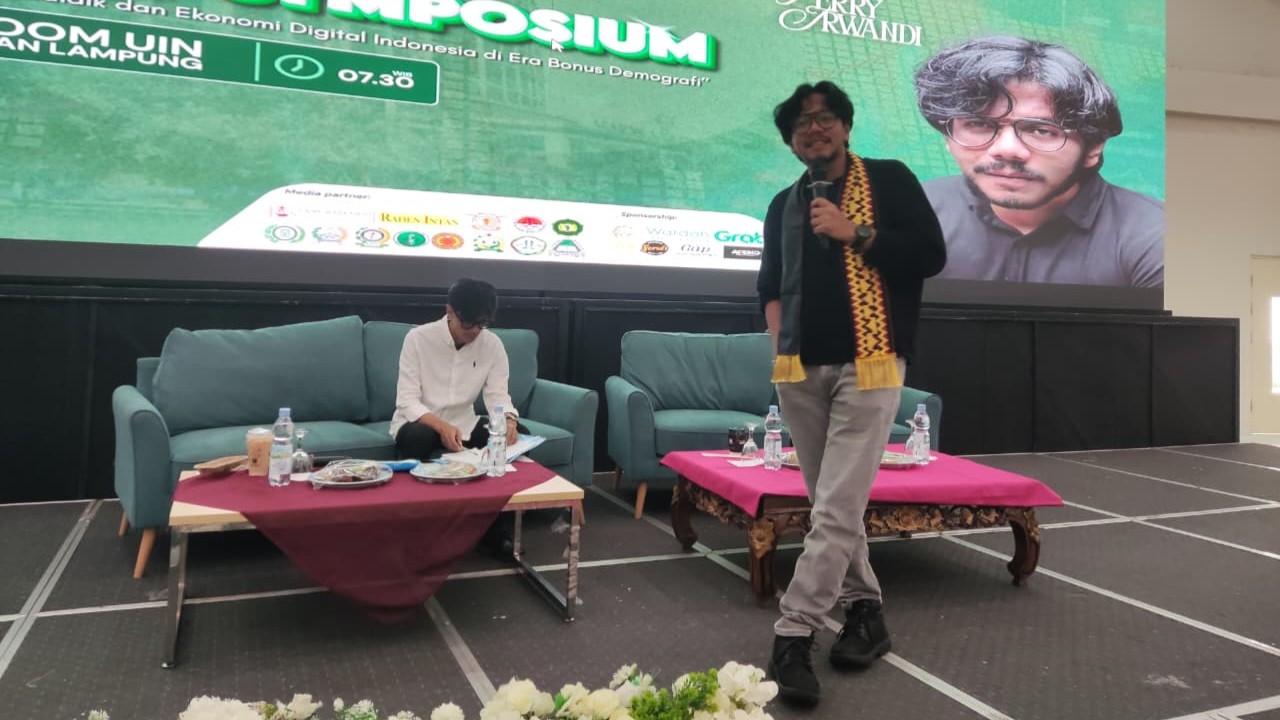 Ferry Irwandi Ajak Mahasiswa Lampung Bangun Ekonomi Digital di Era Bonus Demografi