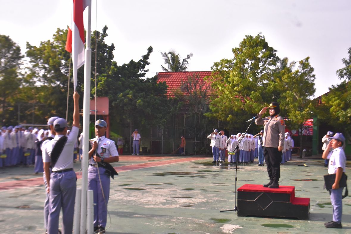 Polda Lampung Turun ke Sekolah Edukasi Siswa Soal Bahaya Judi Online dan Narkoba