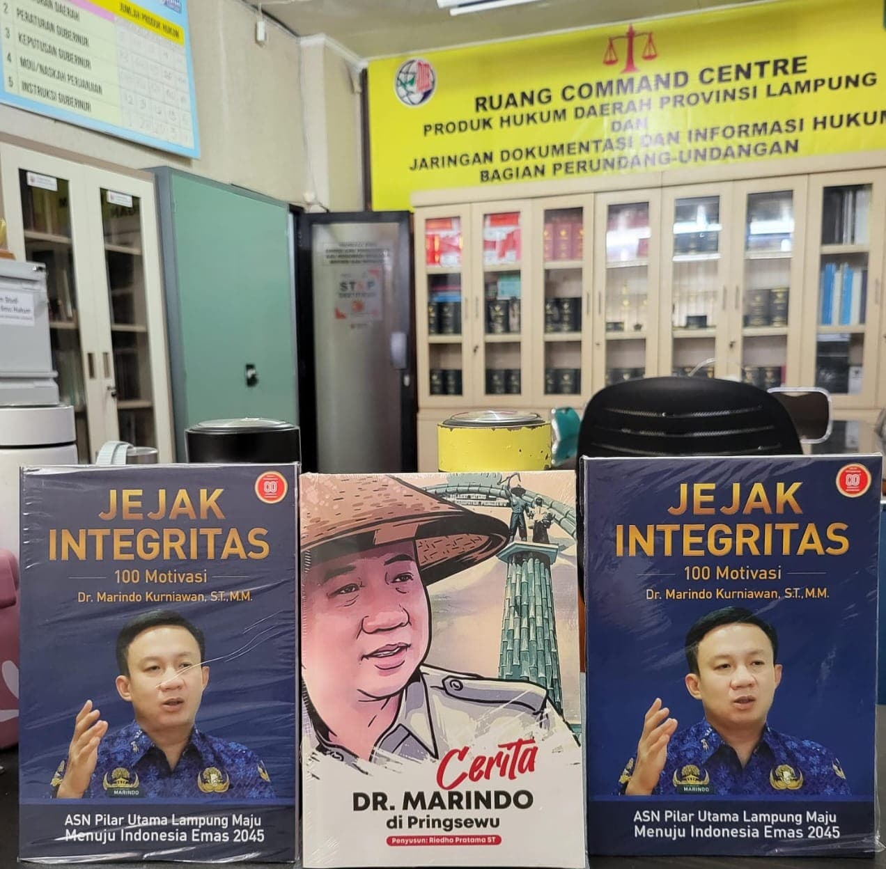 Dua Buku Karya Sekdaprov Lampung Hadir di Perpustakaan JDIH