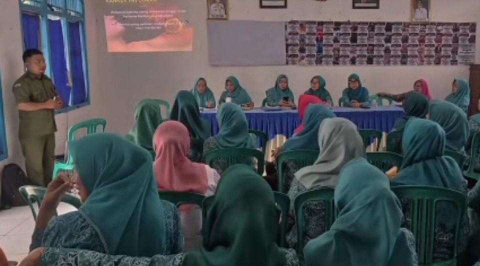 Pertemuan Rutin PKK Kelurahan Kemiling Permai Bahas Sosialisasi Penyakit Kanker