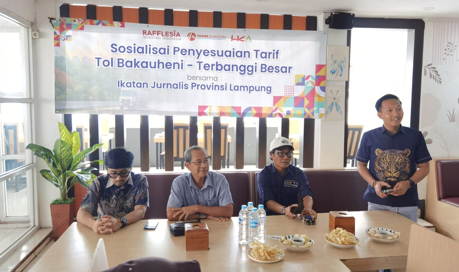 BTB Gandeng IJP Lampung Sosialisasikan Penyesuaian Tarif Tol Bakter