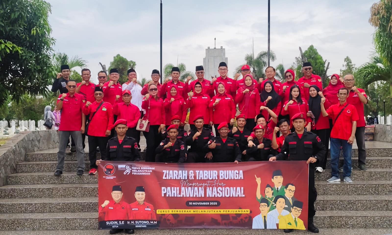 DPD PDIP Lampung Ziarah ke Taman Makam Pahlawan, Peringati Hari Pahlawan ke-80