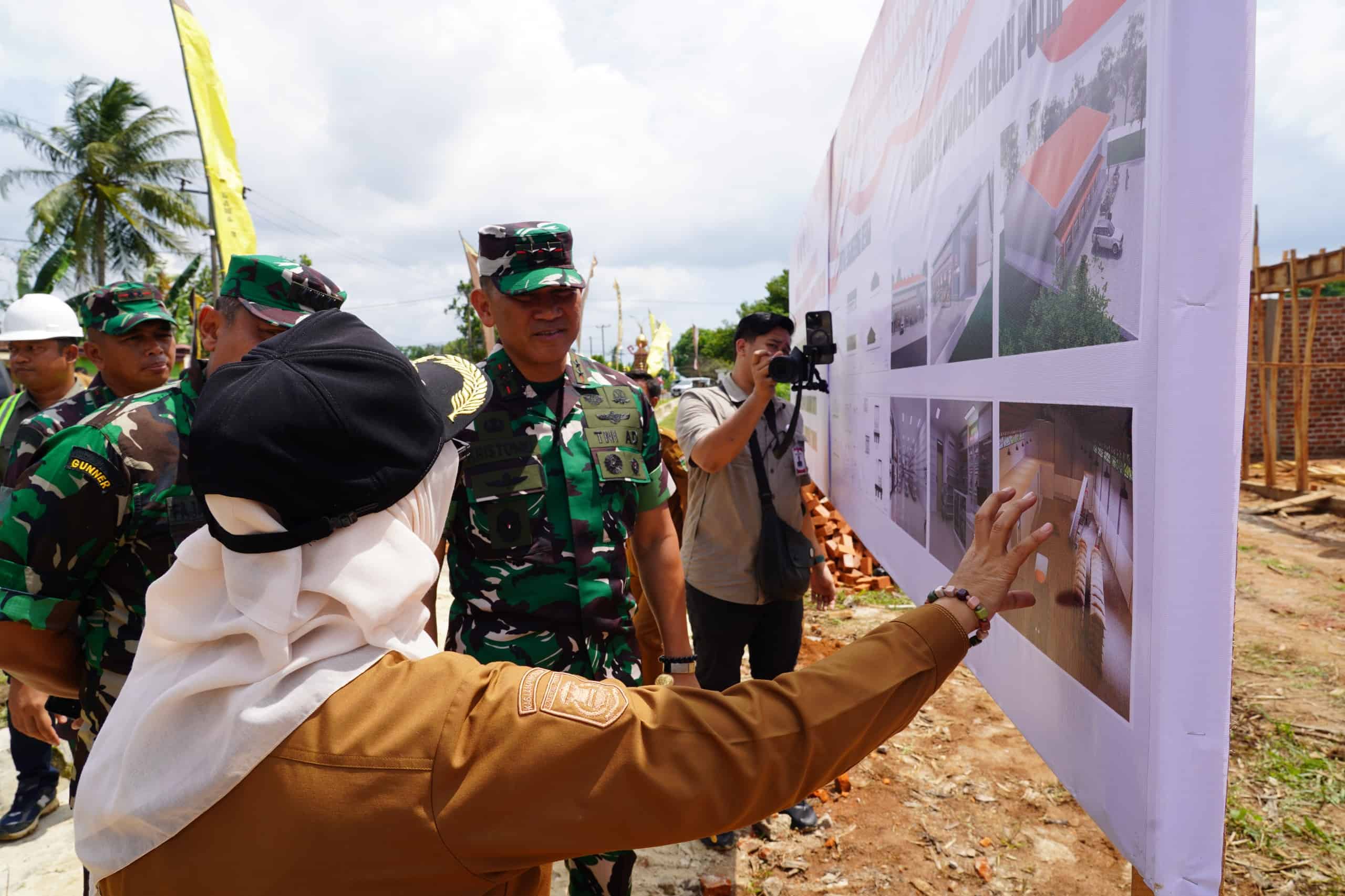 Pangdam XXI/Radin Inten Kunjungi Kodim 0429/Lampung Timur