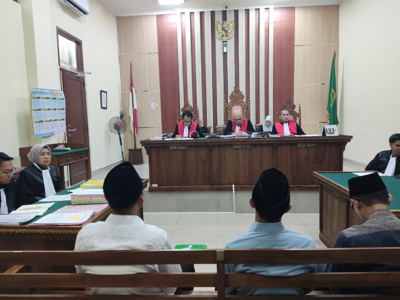 Tiga Petinggi PT LEB Tolak Dakwaan Korupsi Dana PI