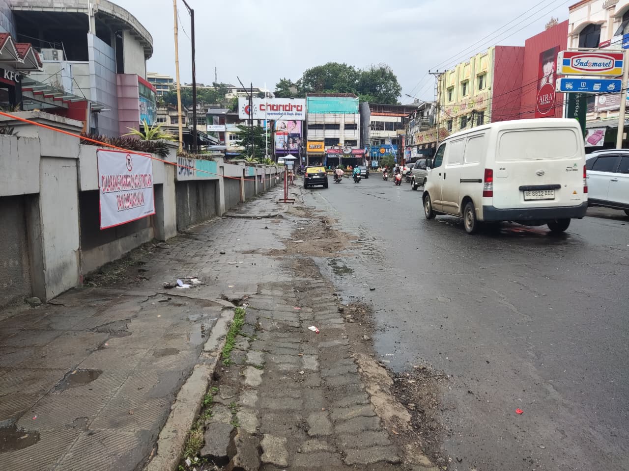 Parkir Liar di Depan Mall Chandra Akhirnya Ditertibkan