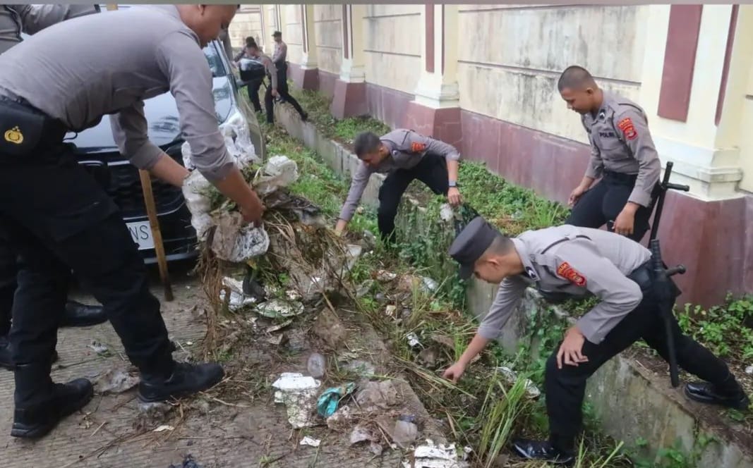 Polda Lampung Gelar Kurve Bersama