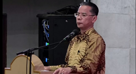 Paradoks 'Buta Hukum' Kepala Daerah : Bedah Kasus Pekalongan dan Akar Masalah OTT di Lampung