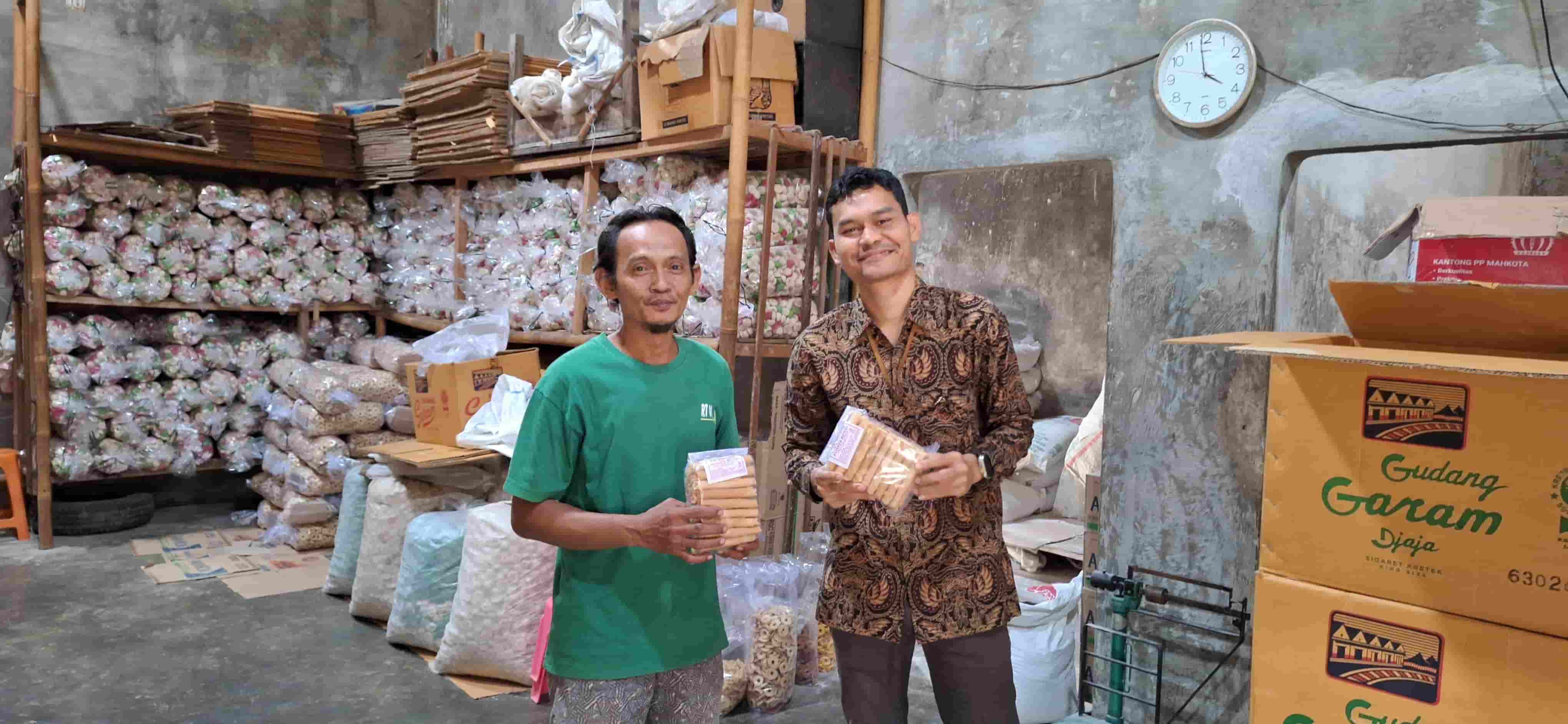 UMKM Binaan Kanca Pringsewu Sukses Kembangkan Usaha Kue Semprong dan Kue Kering yang Diminati Pasar