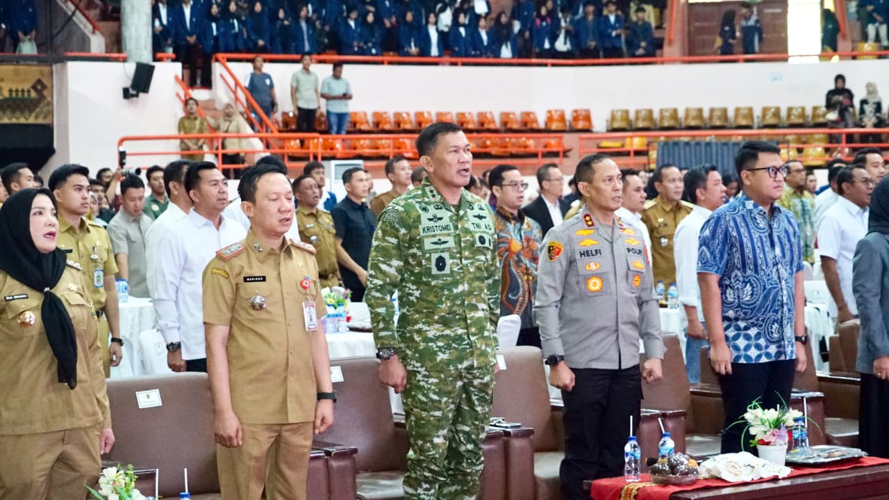 Pangdam XXI/Radin Inten Hadiri Acara Stadium General Dan Pelantikan BEM U KBM Unila Priode 2026