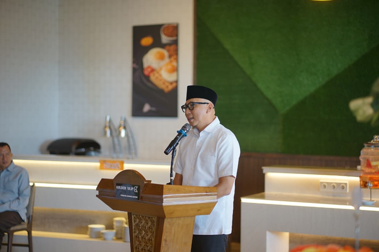 Gubernur Mirza Hadiri Halal Bihalal Birokrat Purnabakti