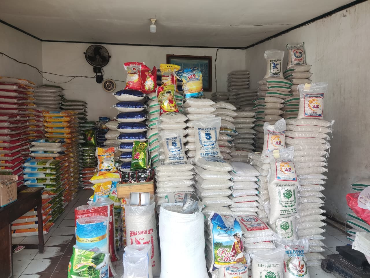 Harga Beras dan Ayam Belum Terdampak Kenaikan BBM