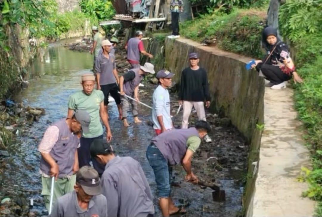 Kecamatan Teluk Betung Utara Rutin Laksanakan Program Jum’at Bersih