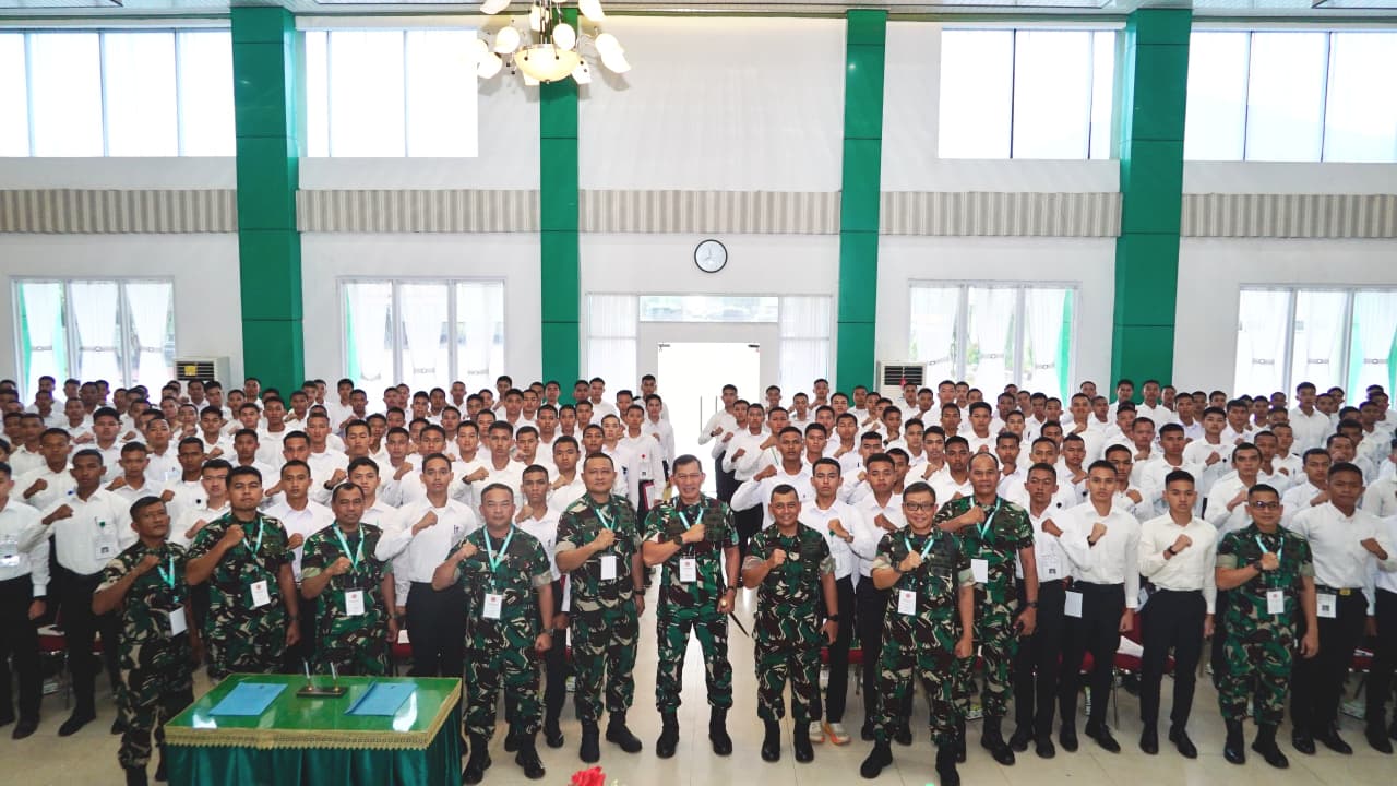 Pangdam XXI/Radin Inten Pimpin Penandatanganan Fakta Integritas Kepada Calon Taruna TNI