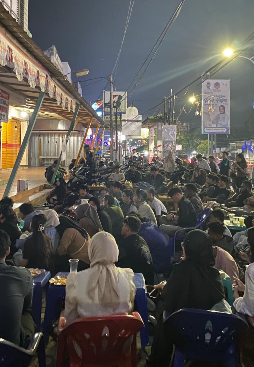DEMA FDIK UIN RIL Gelar Nobar 