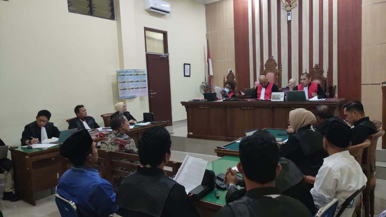 Sidang Dugaan Korupsi Dana PI Memanas
