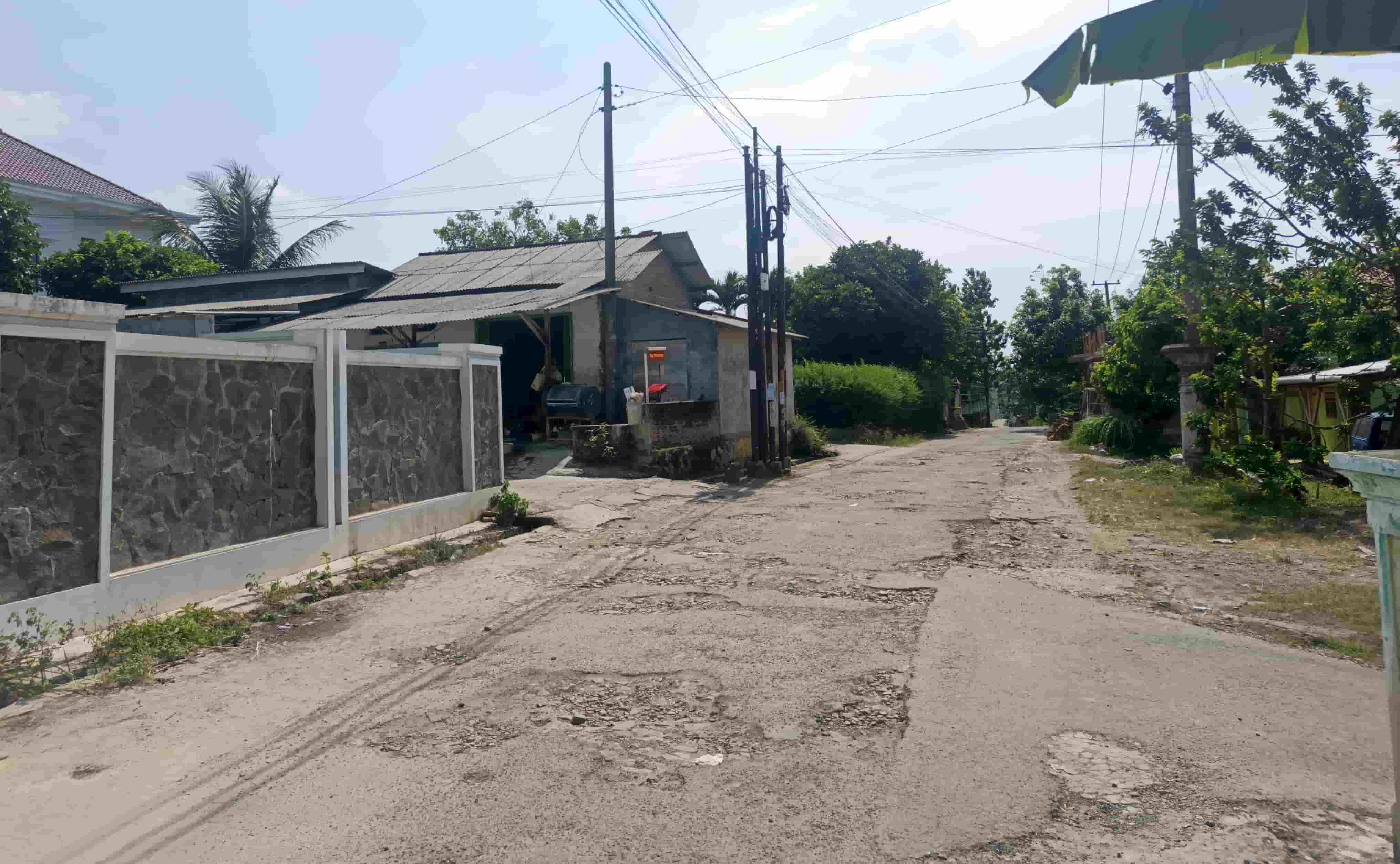 Jalan Sejahtera Kemiling Rusak Parah, Warga Tagih Janji Perbaikan Pemkot