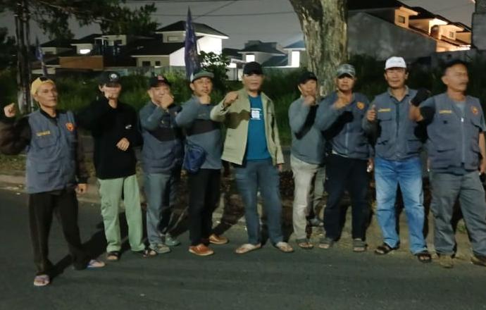 Lurah Kemiling Permai Pimpin Patroli Malam Bersama Pamong dan Linmas