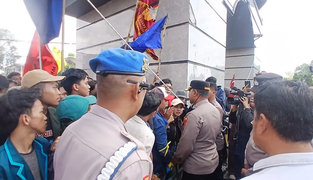 Kapolresta Pimpin Langsung Pengamanan Aksi Mahasiswa
