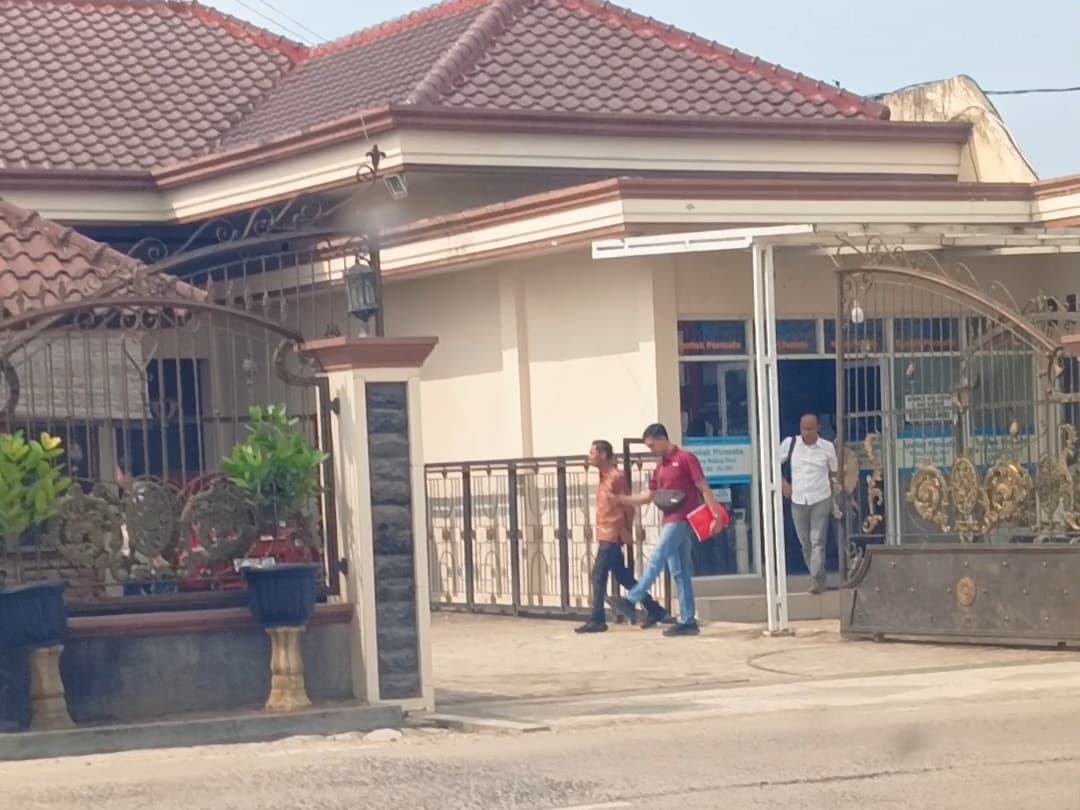 Polda Lampung Antar Surat Penetapan Tersangka ke Rumah Welly