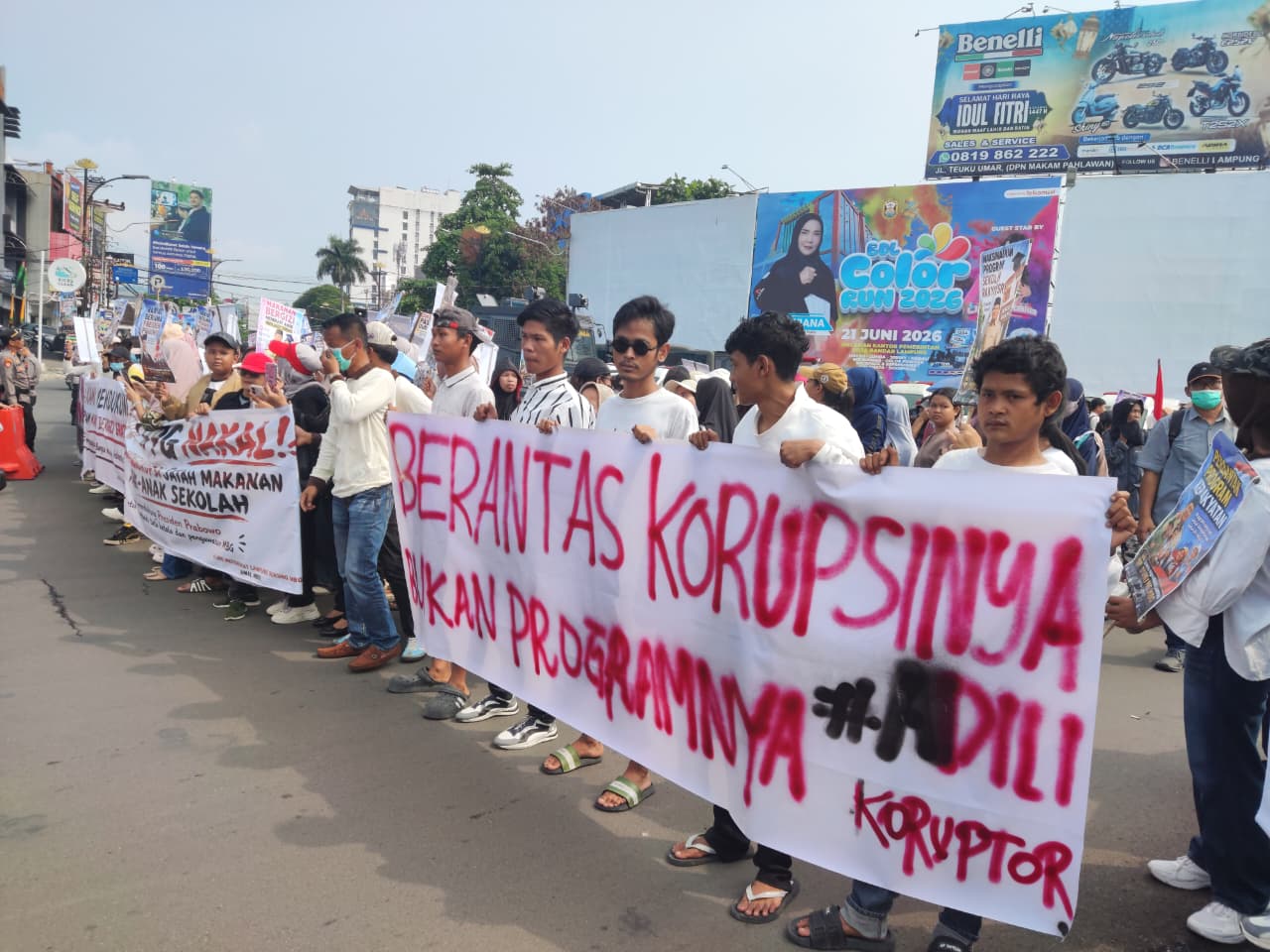 Ribuan Warga Lampung Gelar Aksi Dukung Program MBG