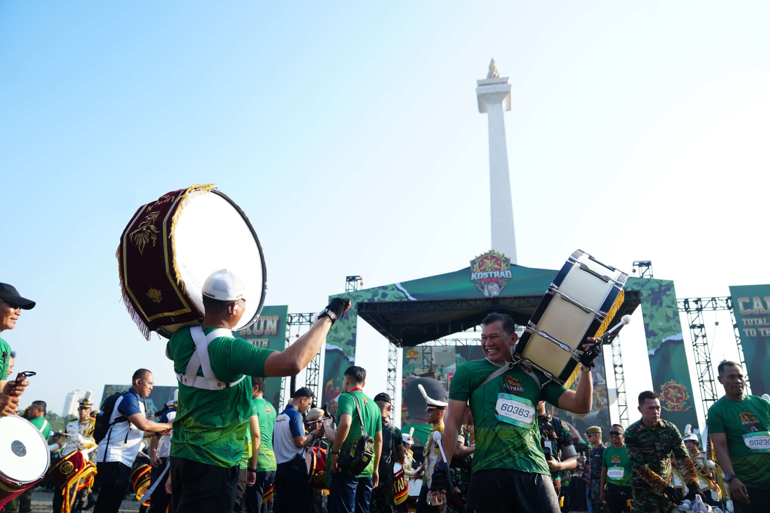 Dari Lintasan 10K ke Barisan Drumband, Cara Pangdam XXI/Radin Inten Merayakan HUT Kostrad