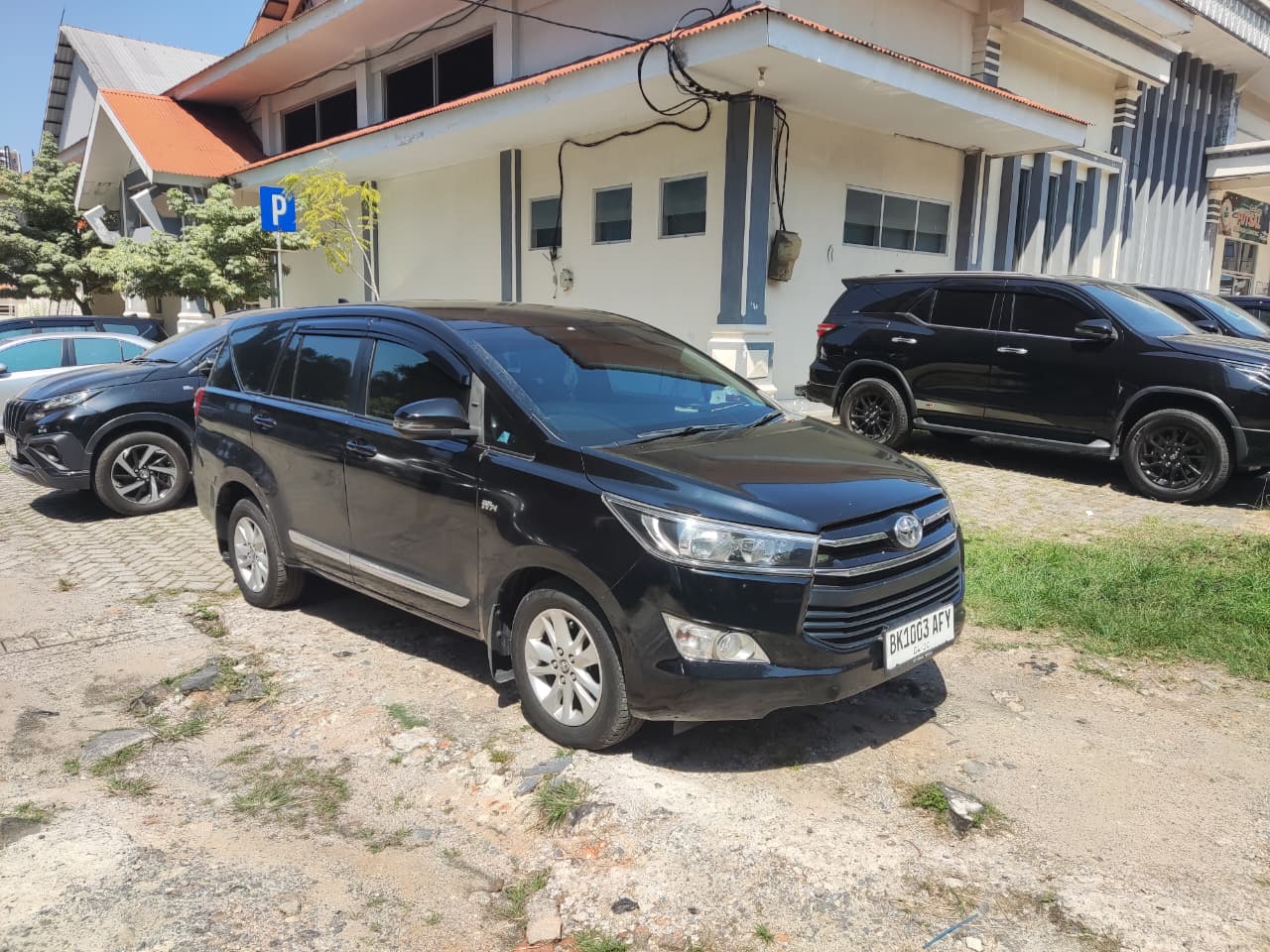 Mobil Diduga Milik Jaksa Tabrak Ibu dan Anak di Depan PN Tanjung Karang