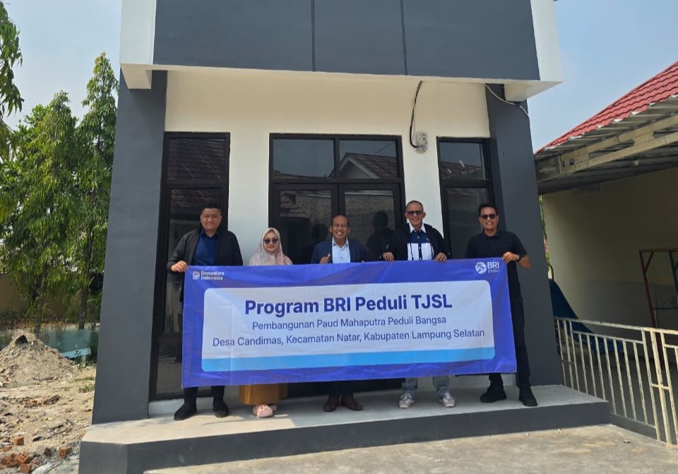 BRI Kanca Tanjung Karang Serahkan Bantuan Pembangunan PAUD Mahaputra Global