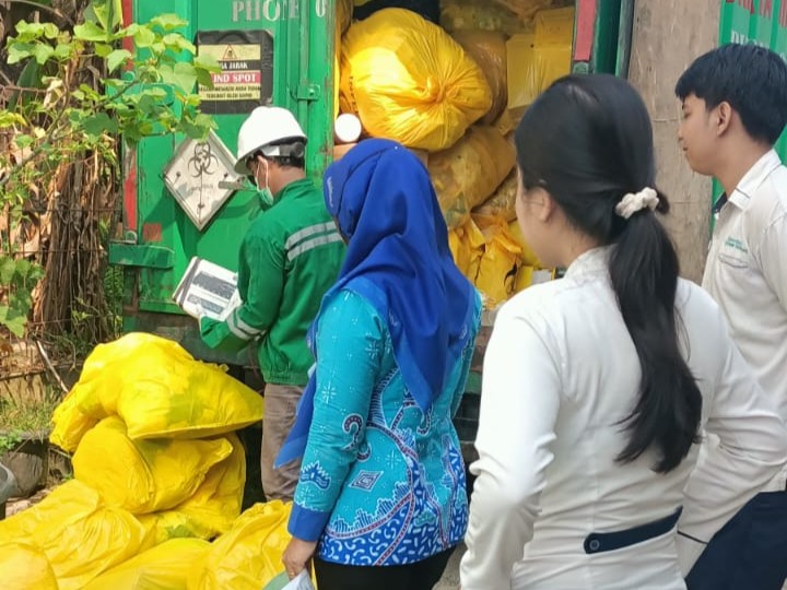 Puskesmas Way Kandis Pastikan Pengangkutan Limbah Medis Dilakukan Sesuai Prosedur