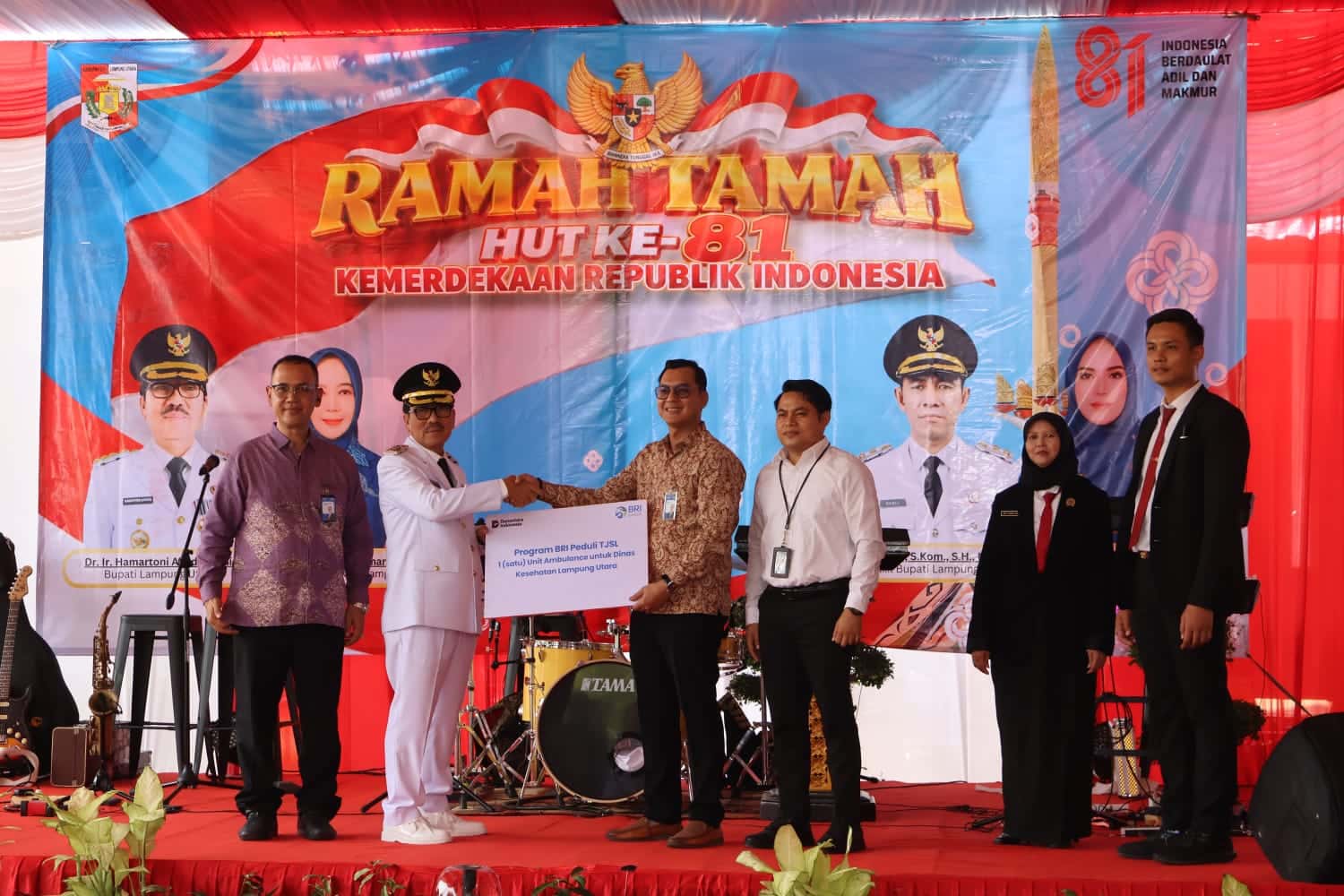 BRI Kanca Kotabumi Serahkan Bantuan CSR Ambulans kepada Pemkab Lampung Utara