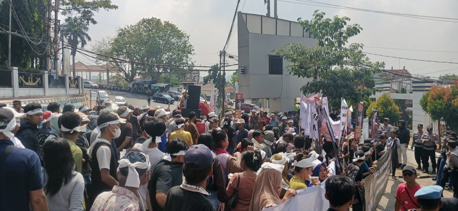LSMB Lampung Geruduk Kejati, Desak Usut Dugaan TPPU SPAM Pesawaran