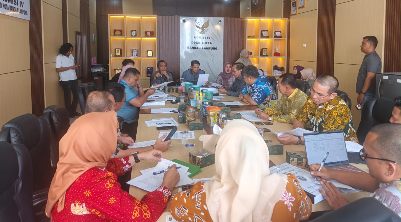 Pengadaan Motor Disdikbud Balam Disorot