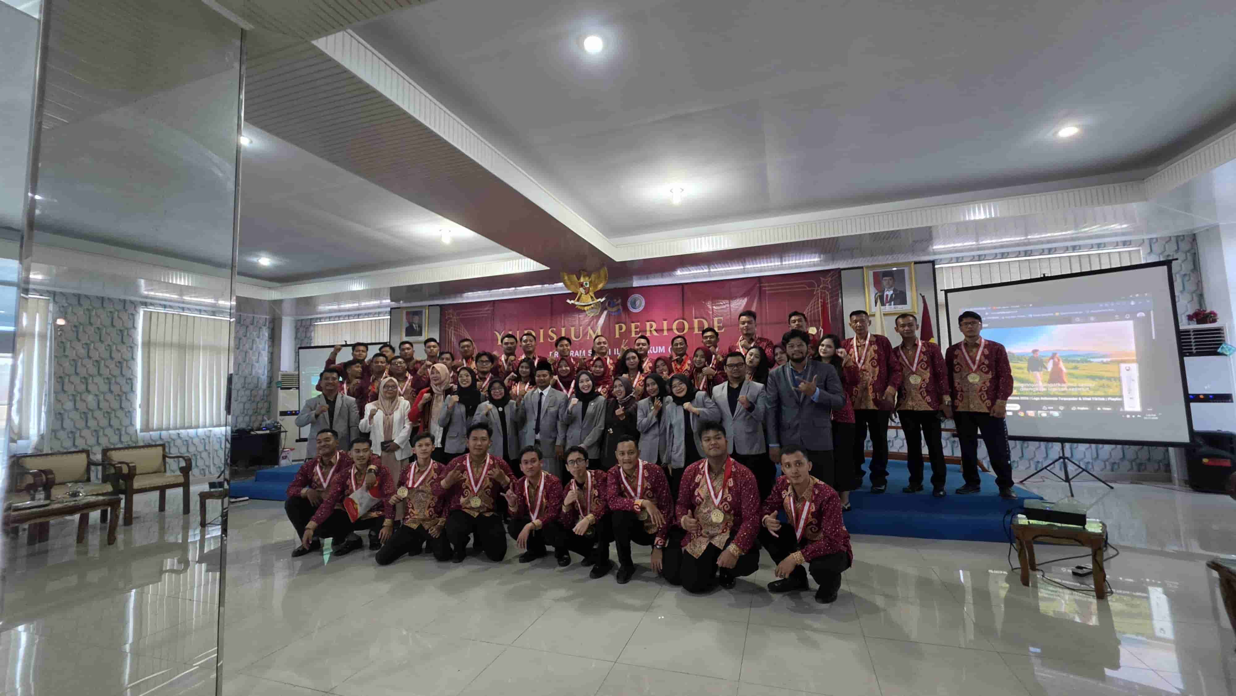 48 Sarjana Hukum Saburai Diwisuda, Rektor: Gelar Bisa Membuka Pintu, Integritas Menentukan Harga Diri